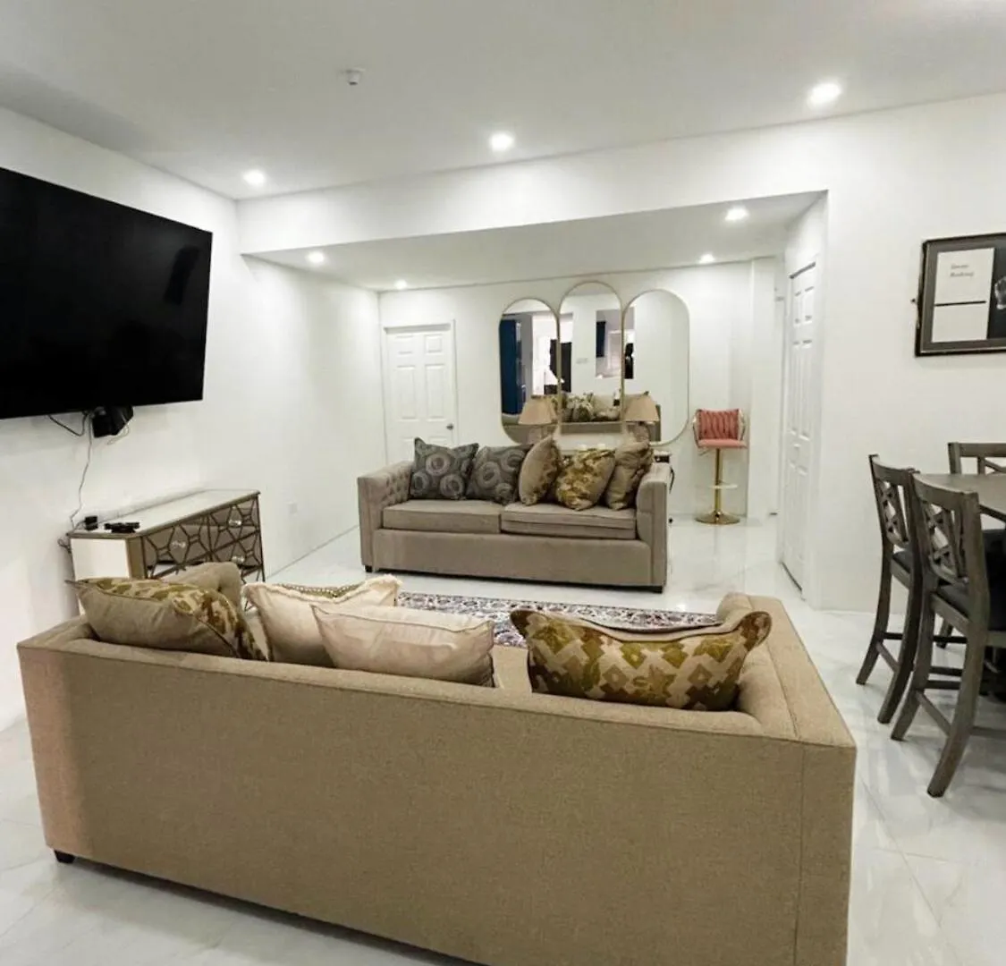 Luxury New Kingston 3 Bed 2 Bath Apartment 0*,  Jamaica
