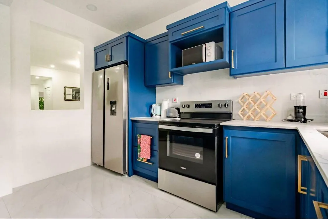 Luxury New Kingston 3 Bed 2 Bath Apartment